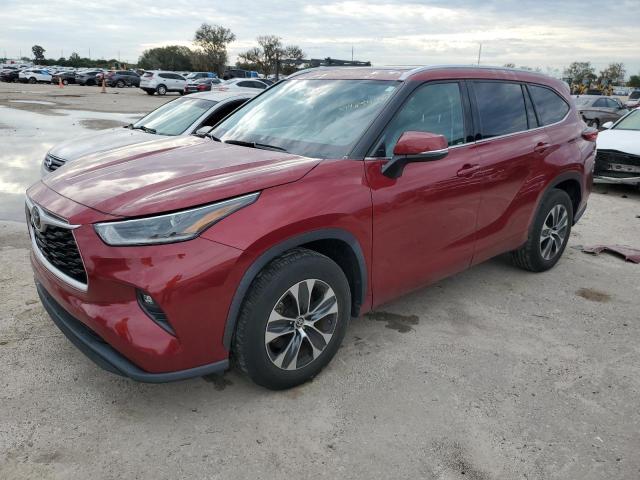 Изображение 2021 TOYOTA HIGHLANDER XLE 2021