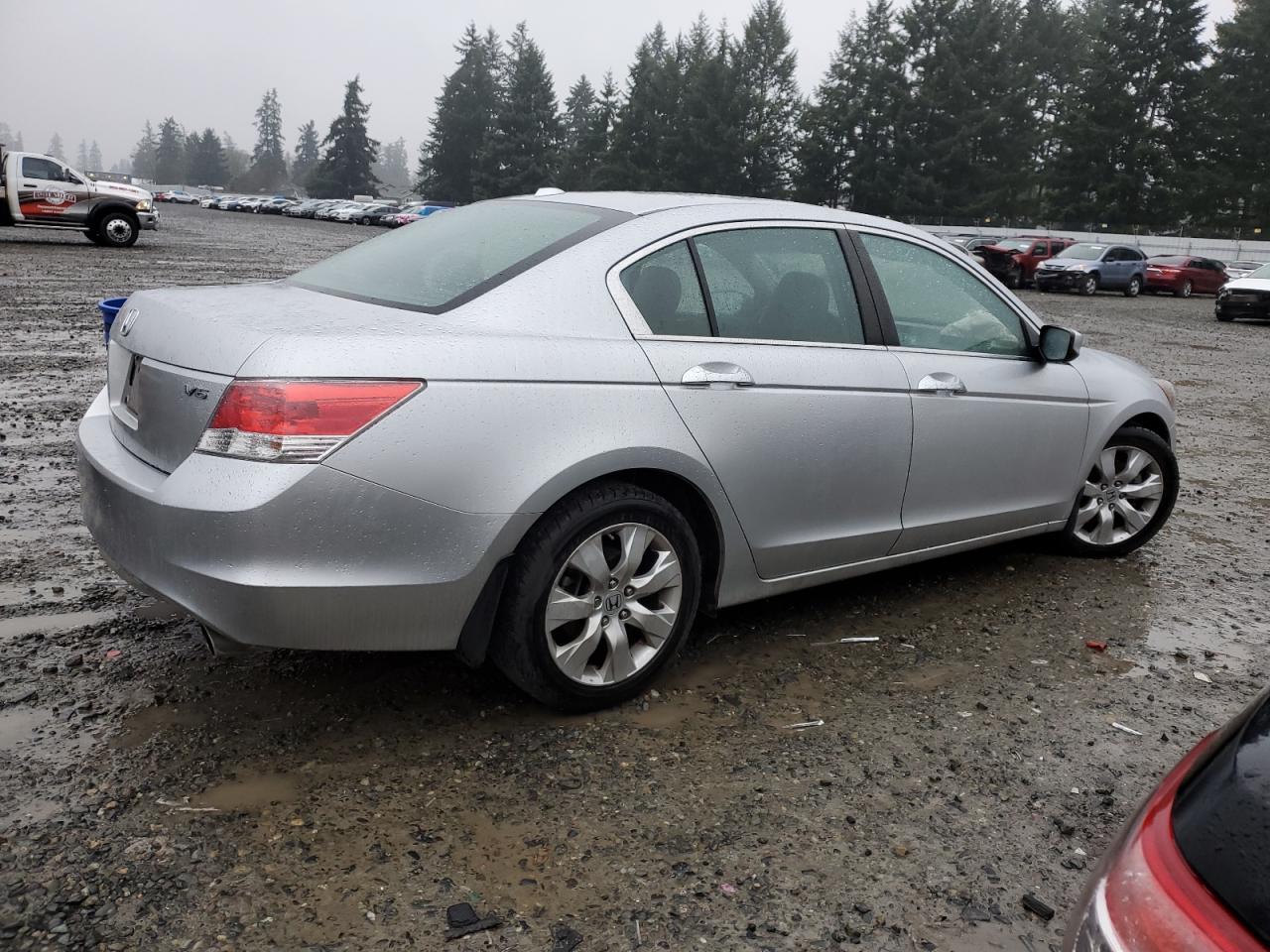 Изображение 3 2010 HONDA ACCORD EXL 2010 с VIN 1HGCP3F85AA000175