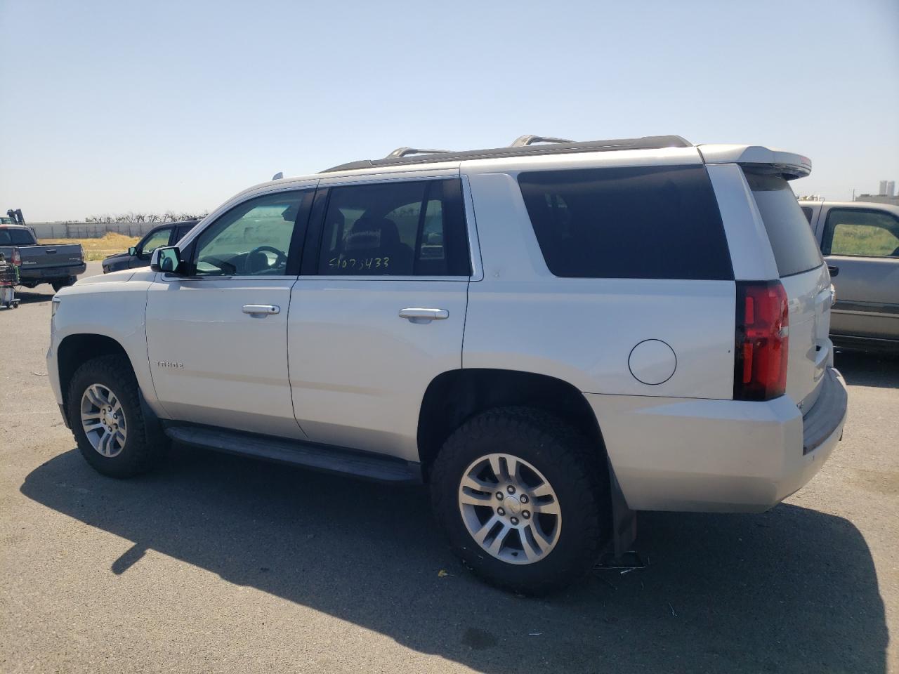 Obraz 2 z 2018 CHEVROLET TAHOE K1500 LT 2018 z VIN 1GNSKBKC5JR375747