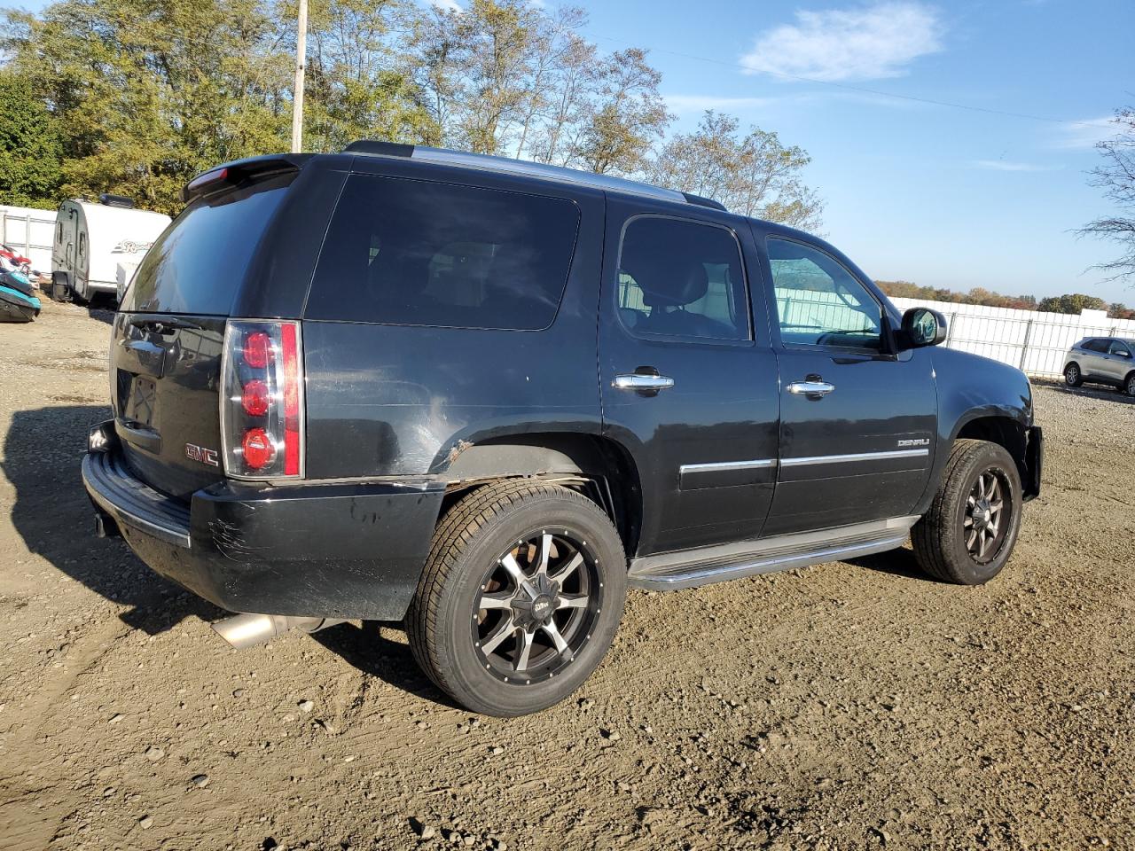 Изображение 3 2011 GMC YUKON DENALI 2011 с VIN 1GKS2EEFXBR242679