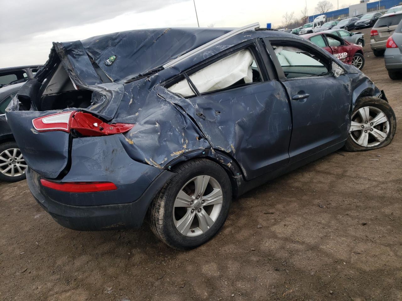 Изображение 3 2012 KIA SPORTAGE BASE 2012 с VIN KNDPB3A21C7266116
