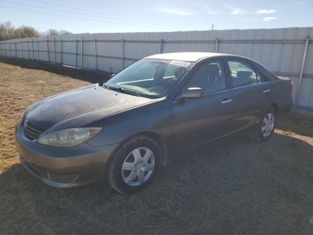 Image 1 of 2005 TOYOTA CAMRY LE 2005 with VIN 4T1BE32K65U983711