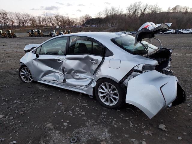 Image 2 of 2022 TOYOTA COROLLA LE 2022 with VIN JTDVPMAE5N3002142