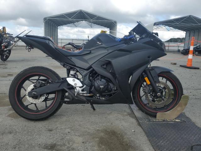 2016 YAMAHA YZFR3  2016 image