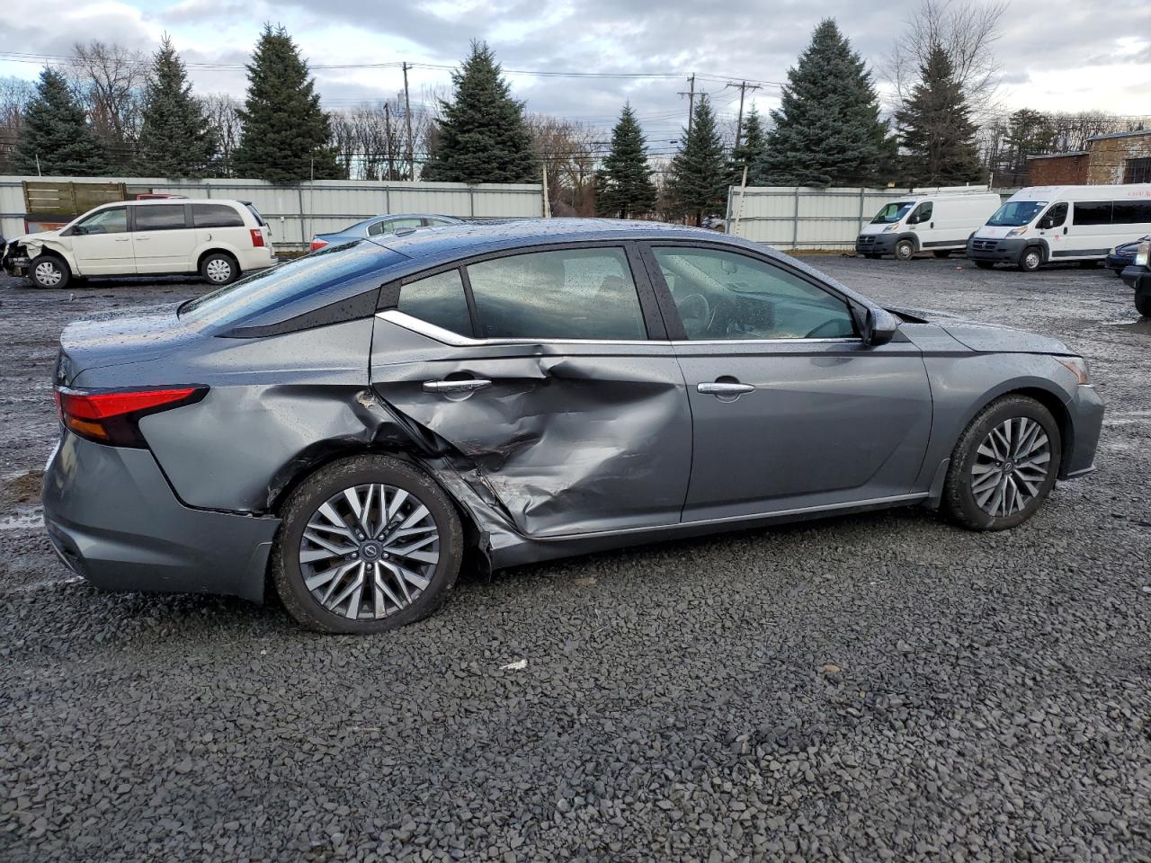 Изображение 3 2023 NISSAN ALTIMA SV 2023 с VIN 1N4BL4DW2PN326584