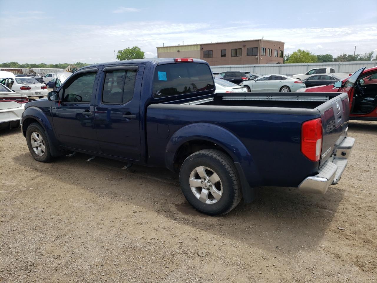 Image 2 of Nissan Frontier Sv 2011 with VIN 1N6AD0FV0BC400196