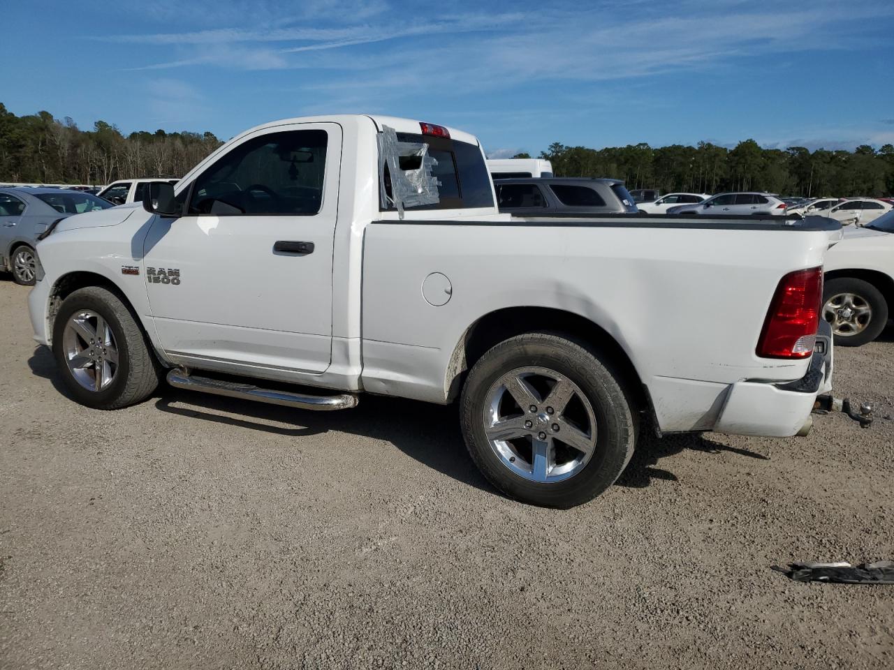 Obraz 2 z 2017 RAM 1500 ST 2017 z VIN 3C6JR6AT4HG563623