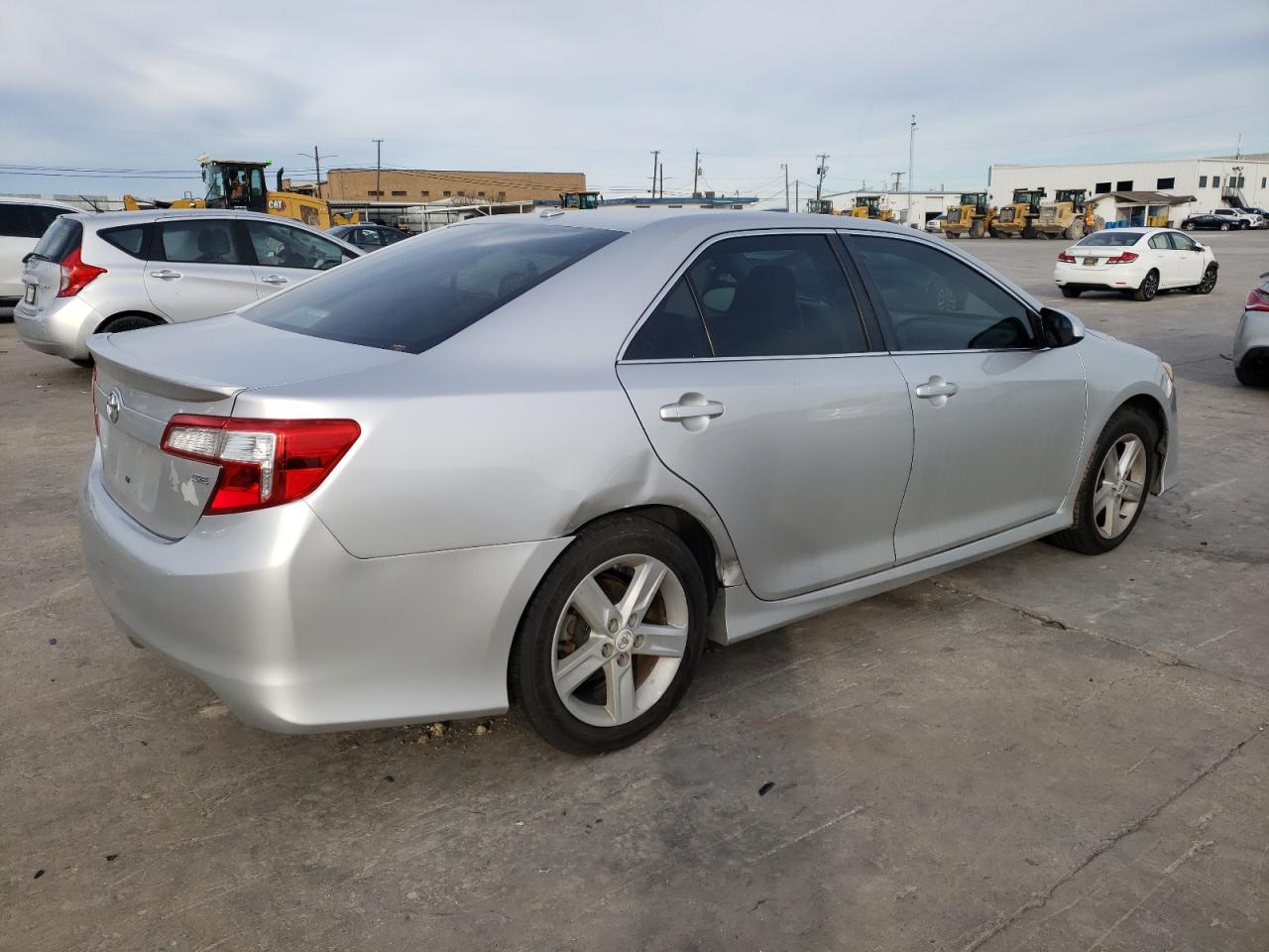 Изображение 3 2012 TOYOTA CAMRY BASE 2012 с VIN 4T1BF1FK2CU060733