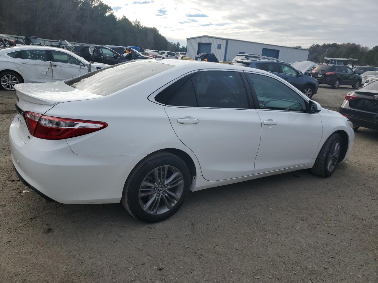 Image 3 of 2016 TOYOTA CAMRY LE 2016 with VIN 4T1BF1FK8GU169994