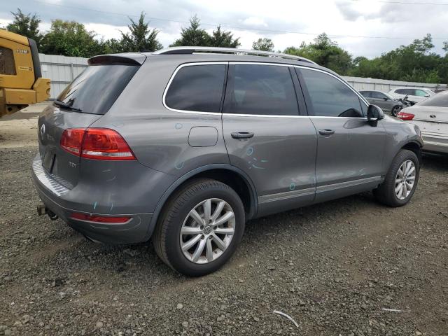Image 3 of 2012 VOLKSWAGEN TOUAREG V6 TDI 2012 with VIN WVGFK9BP9CD000171