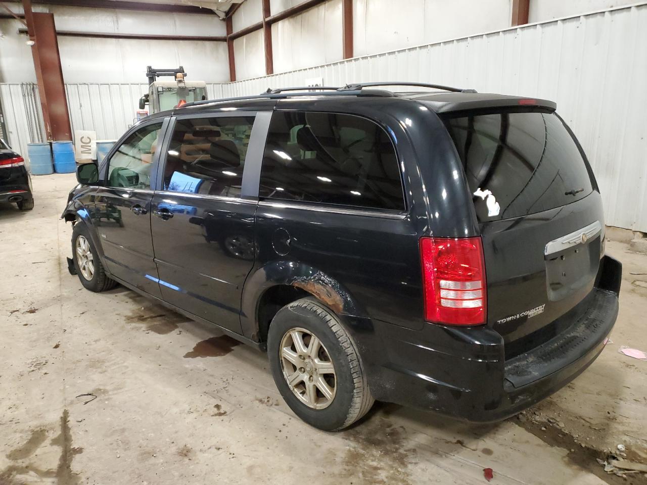 Image 2 of 2008 CHRYSLER TOWN & COUNTRY TOURING 2008 with VIN 2A8HR54P28R711545