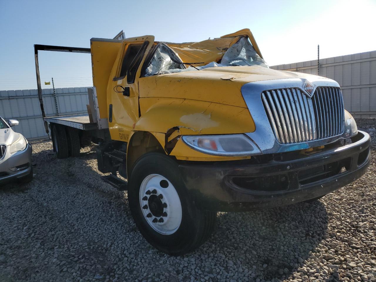 Image 1 of 2018 INTERNATIONAL 4000 4300 2018 with VIN 1HTMMMML6JH096451