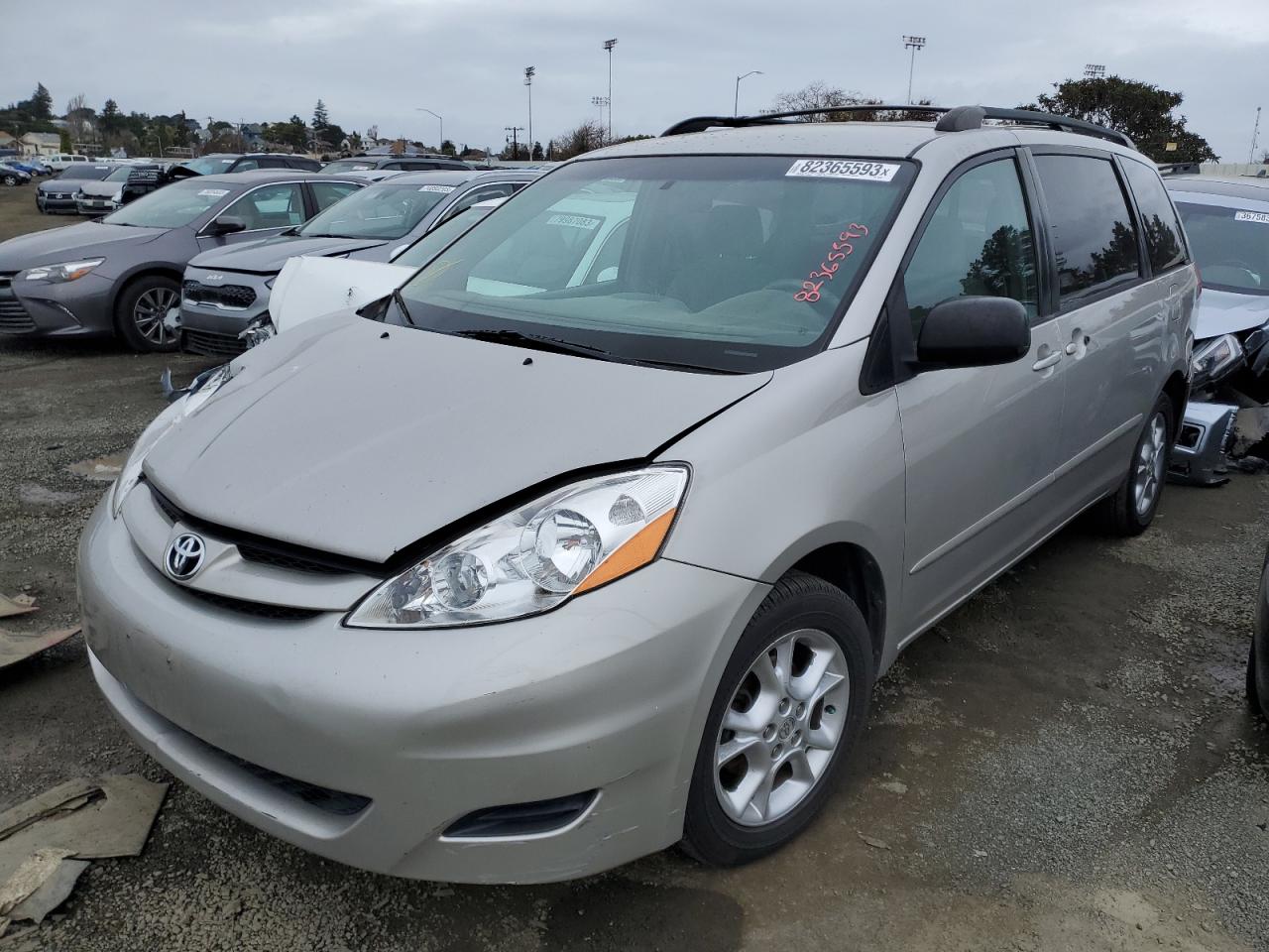 Obraz 1 z 2006 TOYOTA SIENNA CE 2006 z VIN 5TDZA23C96S522802
