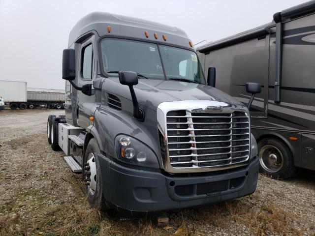 2018 FREIGHTLINER CASCADIA 113  2018 image