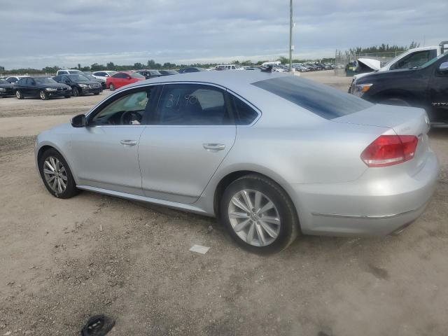 Image 2 of 2013 VOLKSWAGEN PASSAT SEL 2013 with VIN 1VWCP7A38DC099713