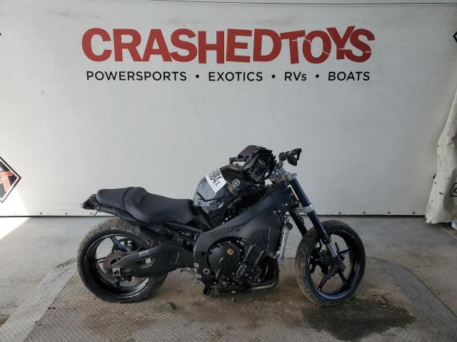 Изображение 3 2017 YAMAHA FZ10  2017 с VIN JYARN48E4HA000035