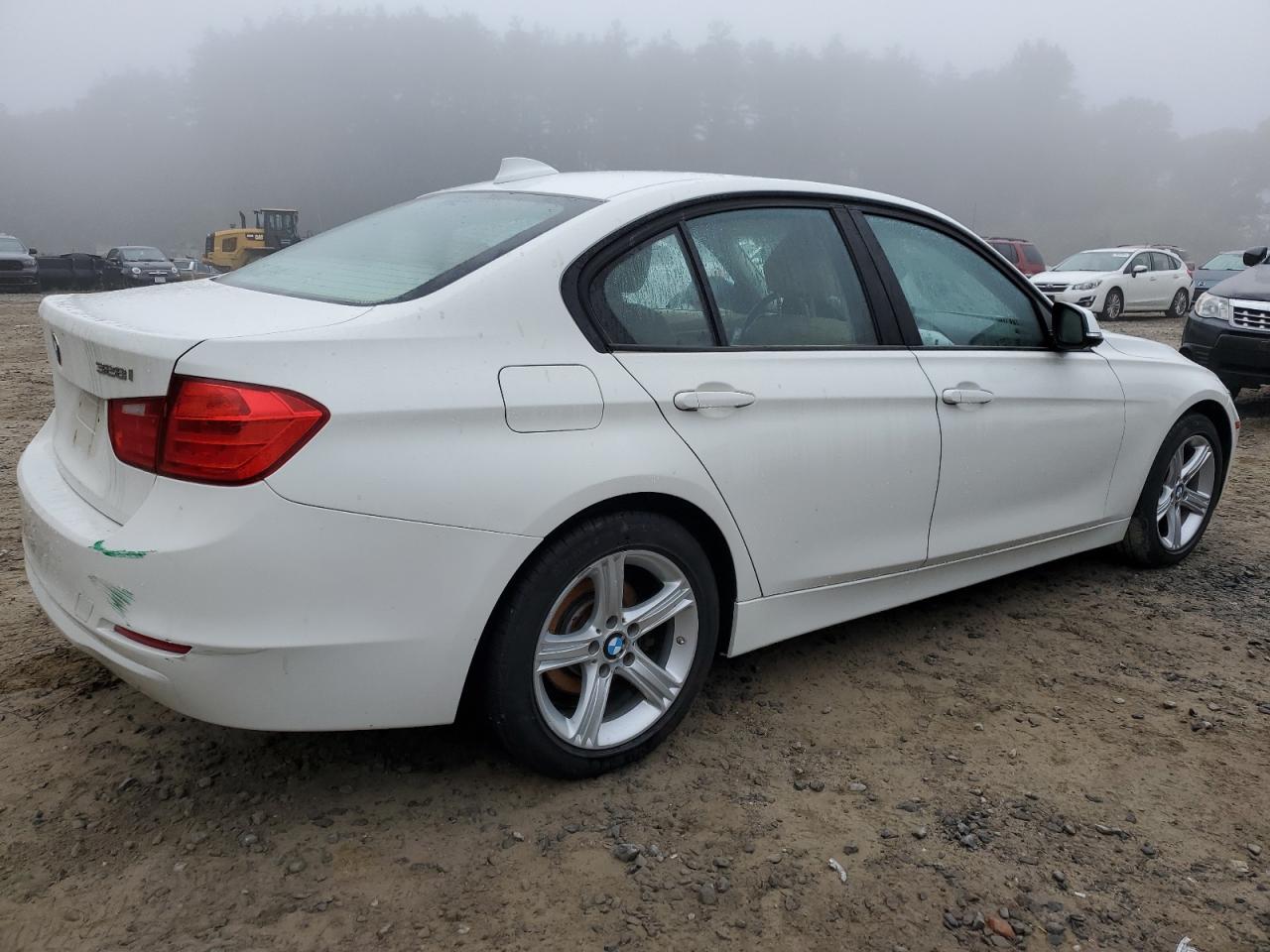 Image 3 of 2013 BMW 328 XI SULEV 2013 with VIN WBA3B5C53DF593252