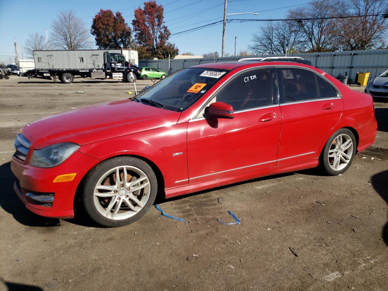 Obraz 1 z 2012 MERCEDES-BENZ C 250 2012 z VIN WDDGF4HBXCR233447