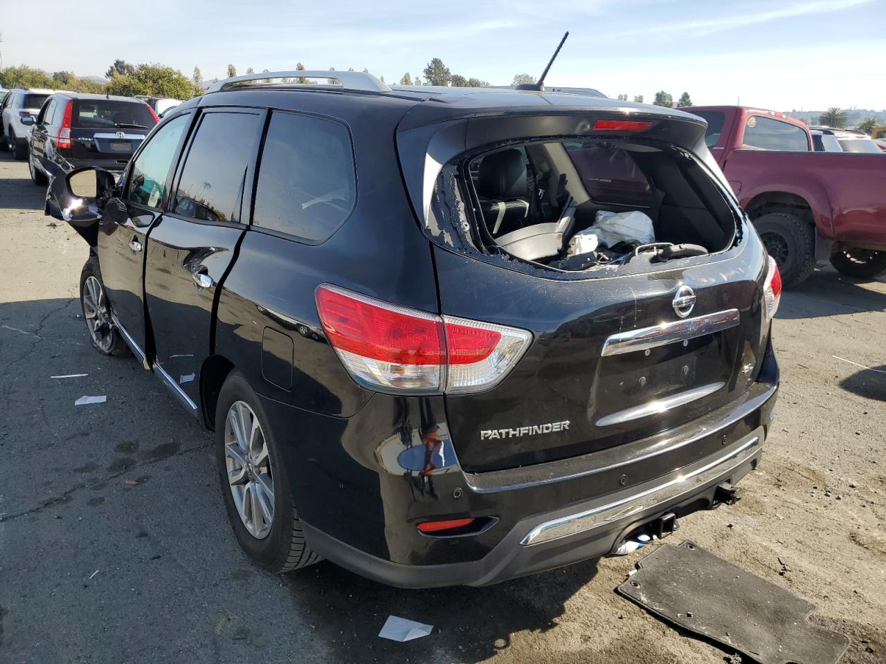 Изображение 2 2013 NISSAN PATHFINDER S 2013 с VIN 5N1AR2MN6DC627104