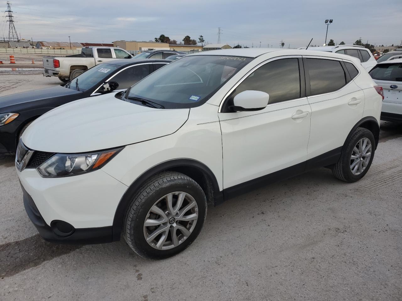 Изображение 1 2020 NISSAN ROGUE SPORT S 2020 с VIN JN1BJ1CV2LW264764