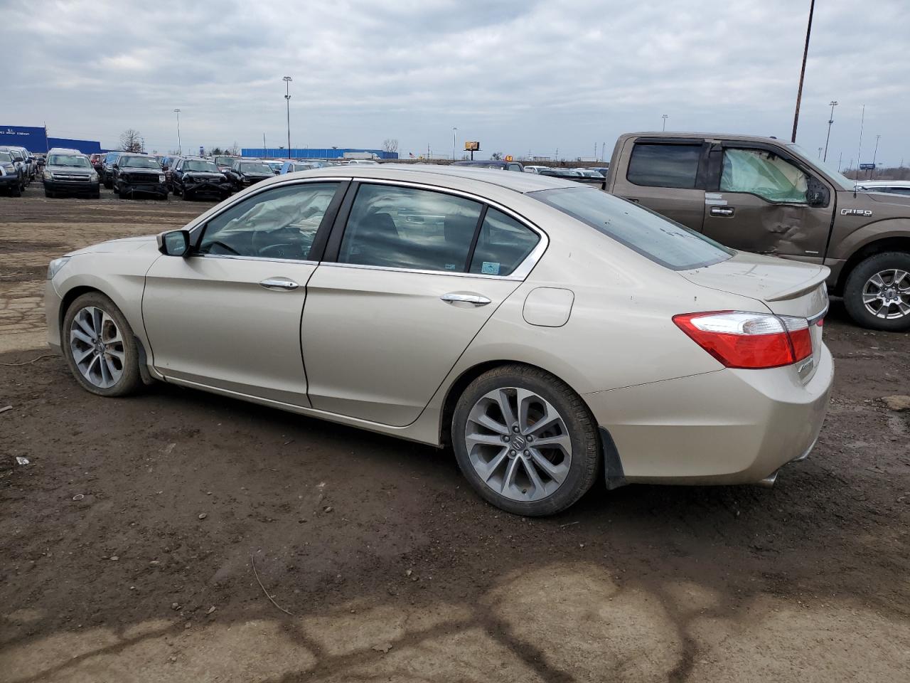 Изображение 2 2014 HONDA ACCORD SPORT 2014 с VIN 1HGCR2F51EA128817