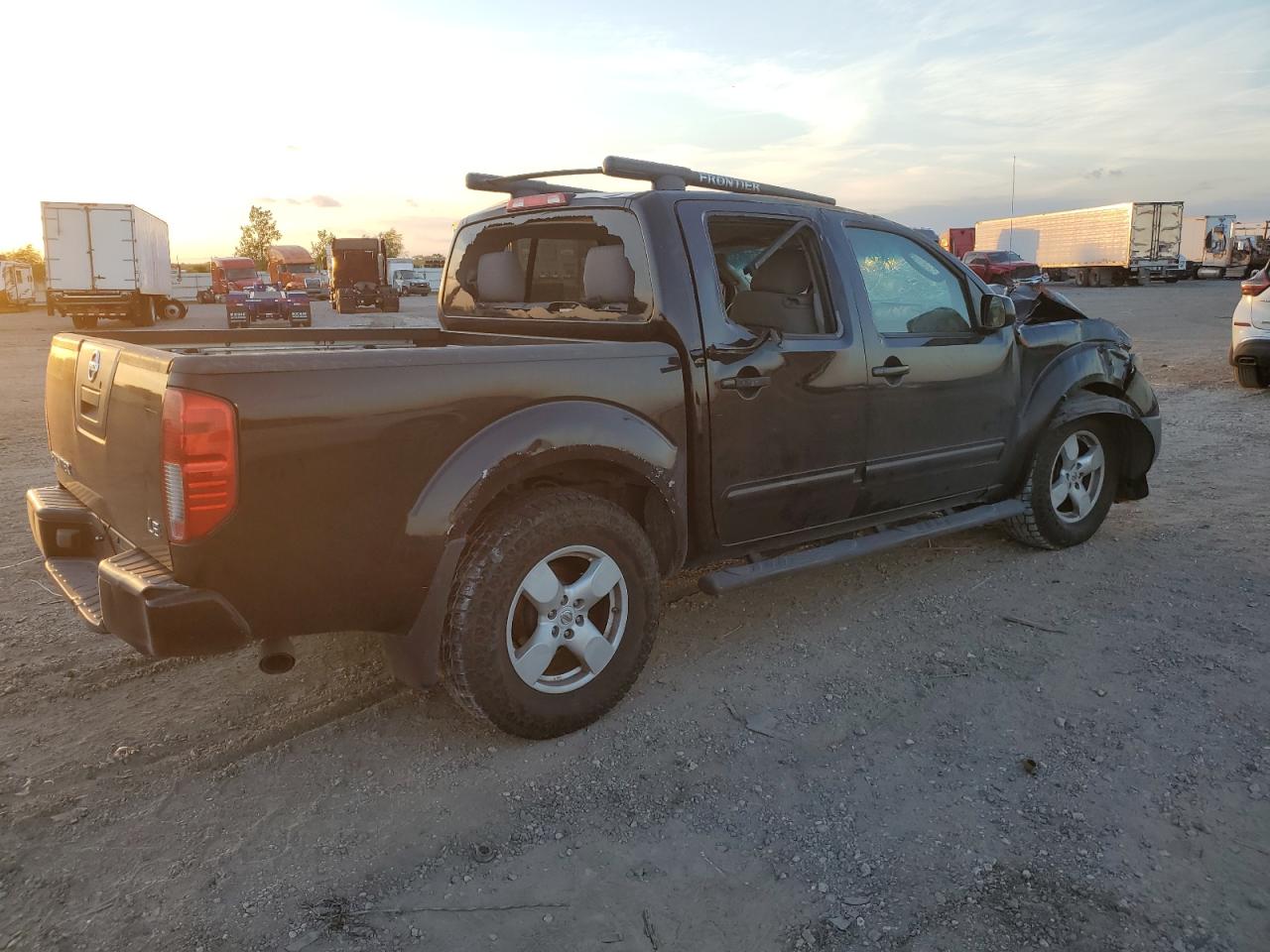 Изображение 3 2006 NISSAN FRONTIER CREW CAB LE 2006 с VIN 1N6AD07U16C467692