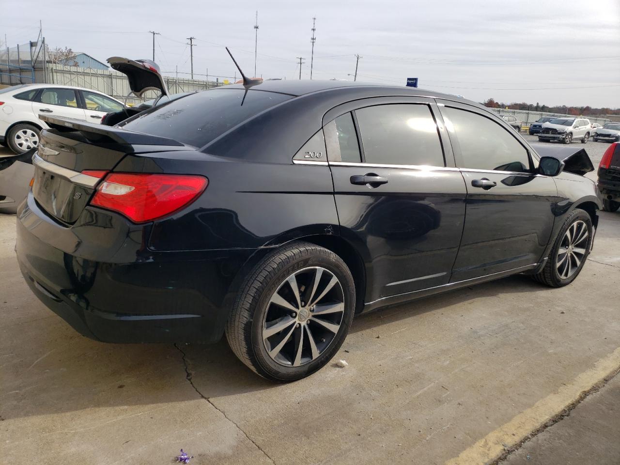 Obraz 3 z 2011 CHRYSLER 200 S 2011 z VIN 1C3BC8FG3BN574847