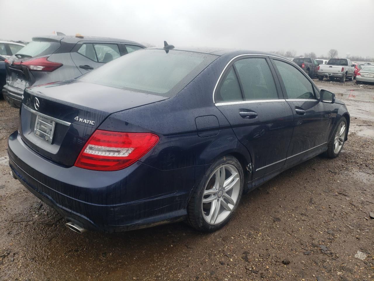 Image 3 of 2014 MERCEDES-BENZ C 300 4MATIC 2014 with VIN WDDGF8ABXEA965693
