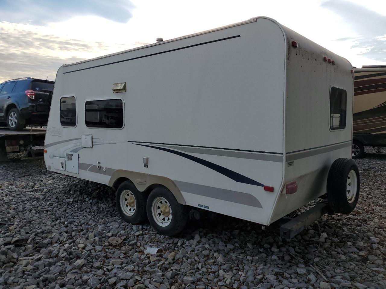 Obraz 3 z 2003 OTHER TRAVEL TRA 2003 z VIN 4WY200J2431022712
