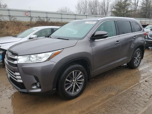 Изображение 1 2018 TOYOTA HIGHLANDER SE 2018 с VIN 5TDJZRFH4JS527985