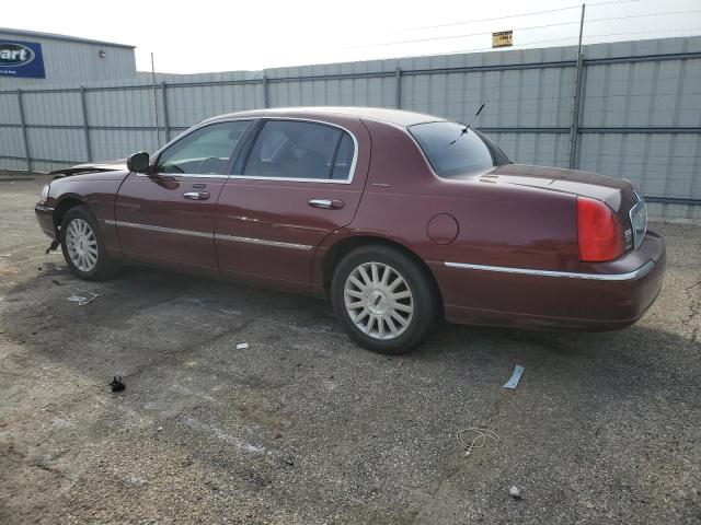 Obraz 2 z 2003 LINCOLN TOWN CAR EXECUTIVE 2003 z VIN 1LNHM81W13Y601993