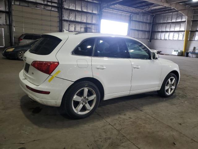 Image 3 of 2010 AUDI Q5 PREMIUM PLUS 2010 with VIN WA1LKBFP4AA032527