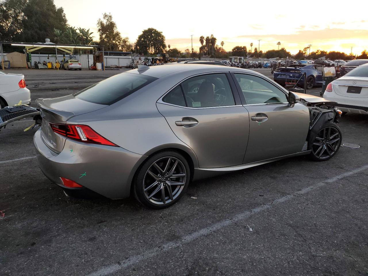 Obraz 3 z 2016 LEXUS IS 200T 2016 z VIN JTHBA1D26G5022281