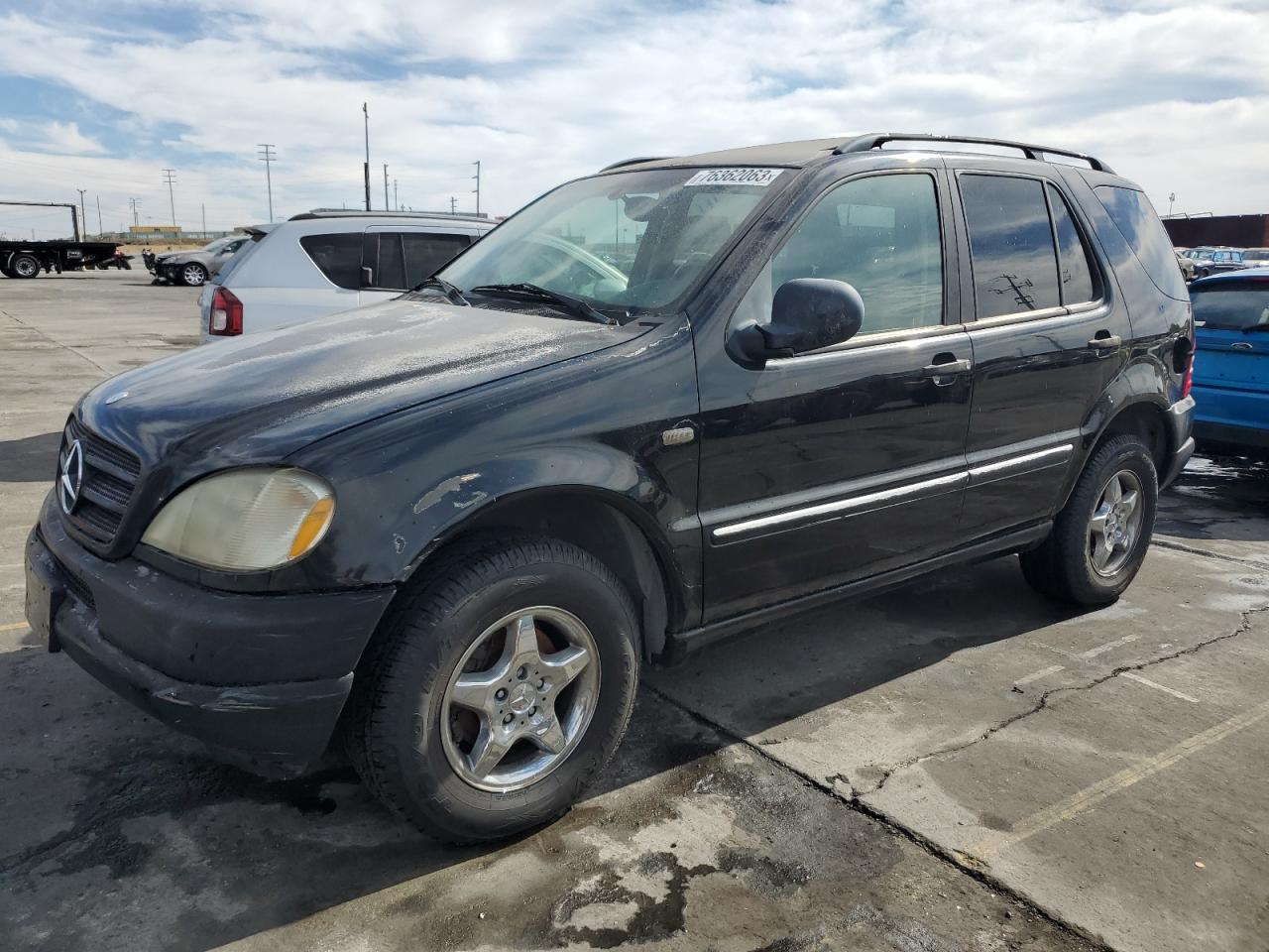 Obraz 1 z 1999 MERCEDES-BENZ ML 430 1999 z VIN 4JGAB72E4XA097199