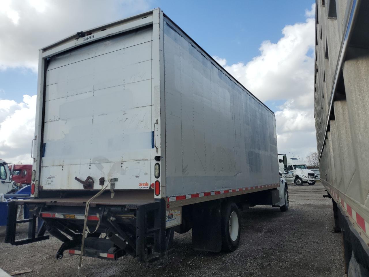 Image 3 of 2015 FREIGHTLINER M2 106 MEDIUM DUTY 2015 with VIN 1FVACXDT6FHGK5674