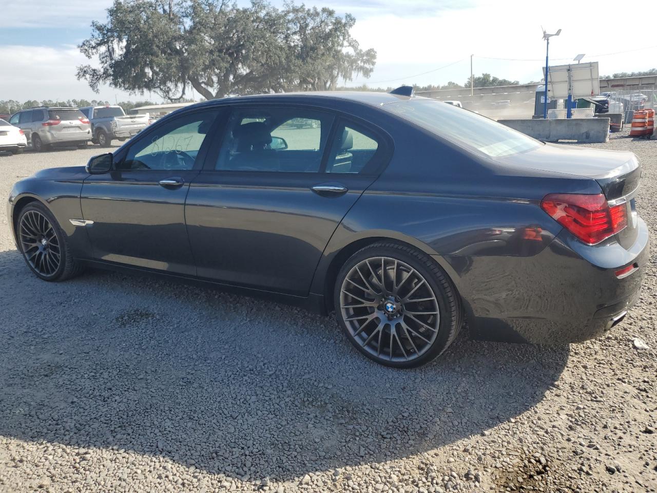 Image 2 of 2014 BMW 750 LI 2014 with VIN WBAYE8C55ED134638