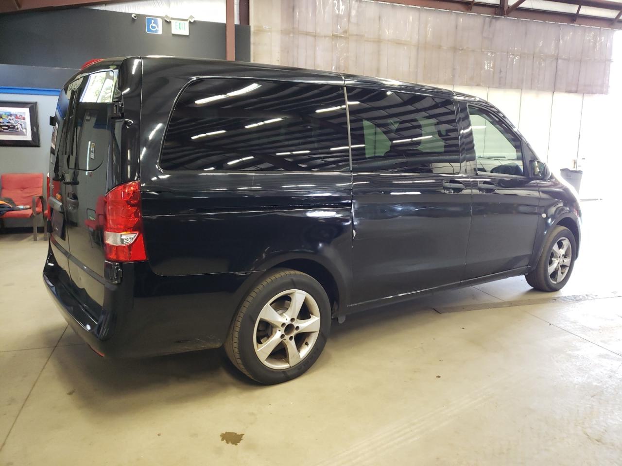 Image 3 of 2018 MERCEDES-BENZ METRIS 2018 with VIN WD4PG2EE7J3371463
