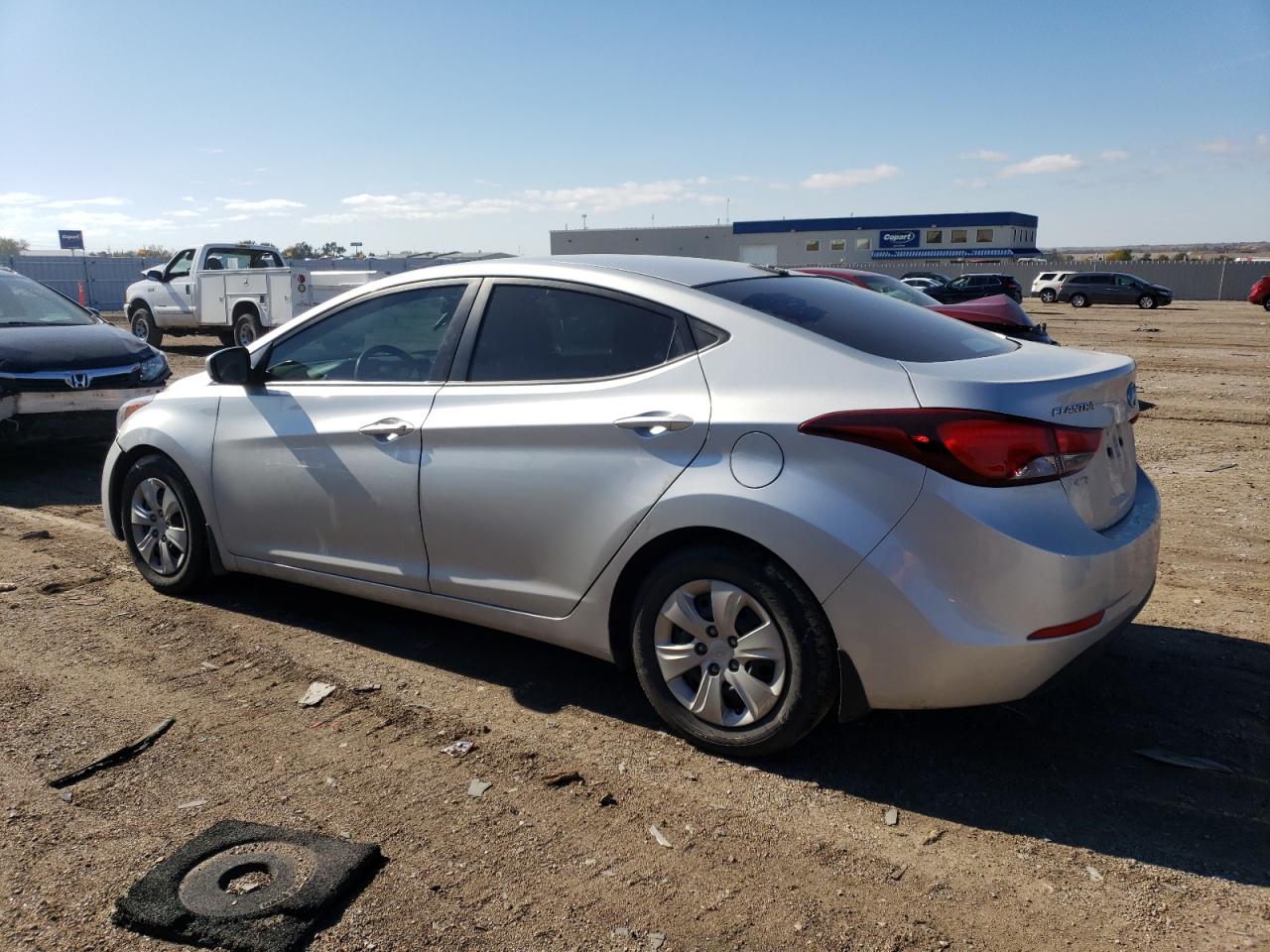 Изображение 2 2016 HYUNDAI ELANTRA SE 2016 с VIN 5NPDH4AE8GH796358