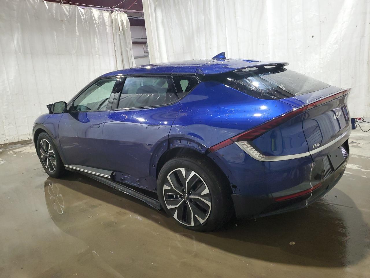 Изображение 2 2023 KIA EV6 LIGHT 2023 с VIN KNDC34LA6P5604567