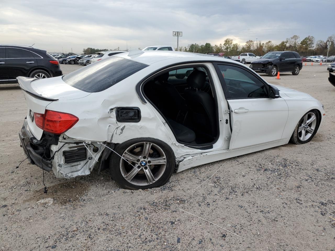 Obraz 3 z 2014 BMW 328 I SULEV 2014 z VIN WBA3C1C55EK107068