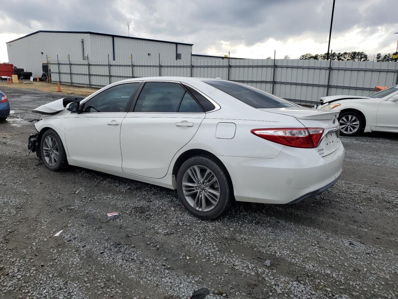 Изображение 2 2017 TOYOTA CAMRY LE 2017 с VIN 4T1BF1FK1HU389141