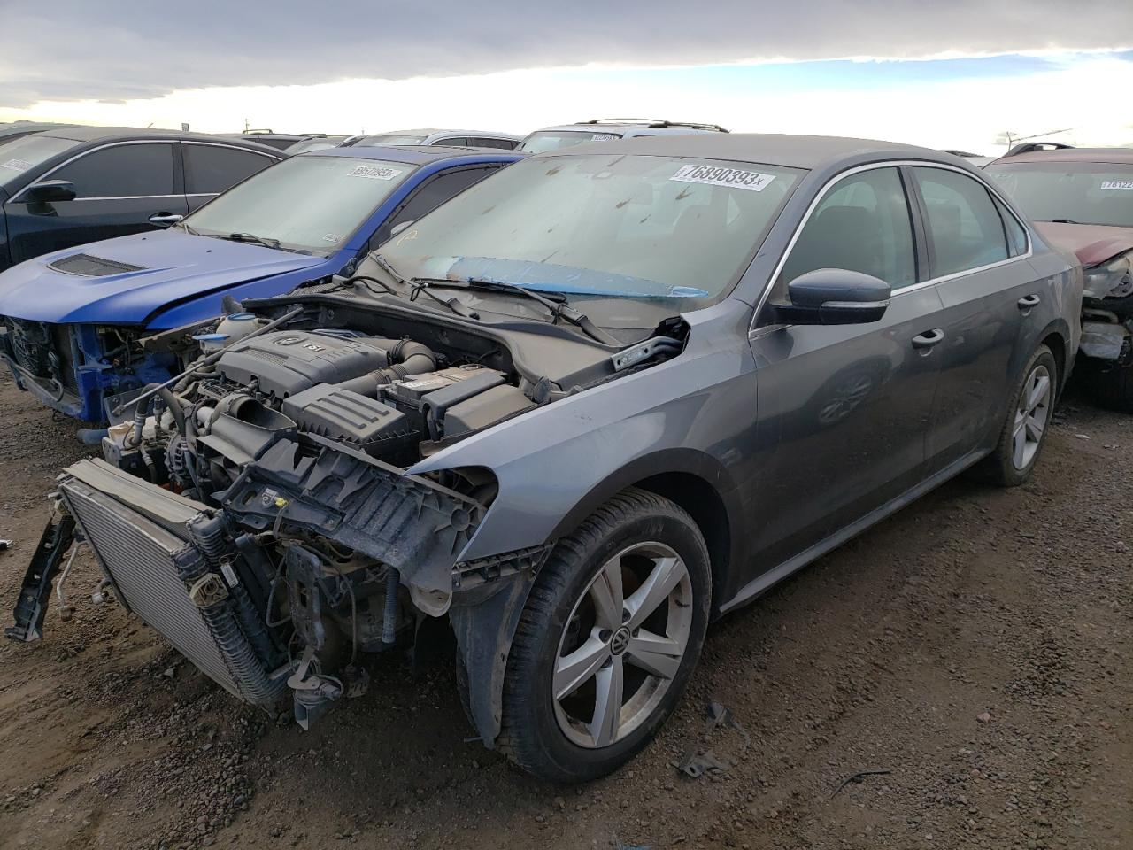 Image 1 of 2014 VOLKSWAGEN PASSAT SE 2014 with VIN 1VWBS7A33EC095130