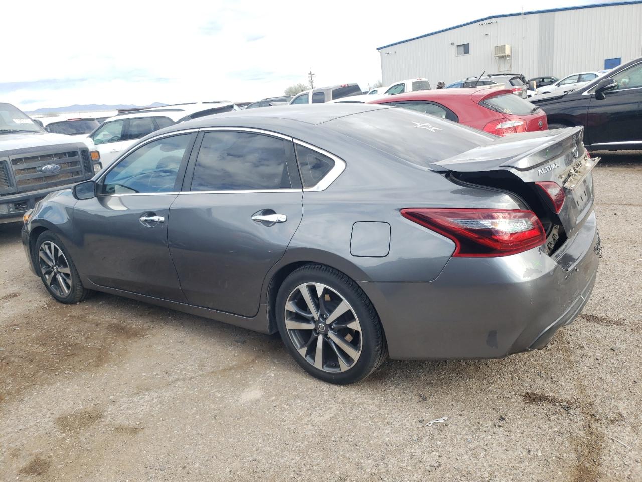 Изображение 2 2017 NISSAN ALTIMA 3.5SL 2017 с VIN 1N4BL3AP3HC147135