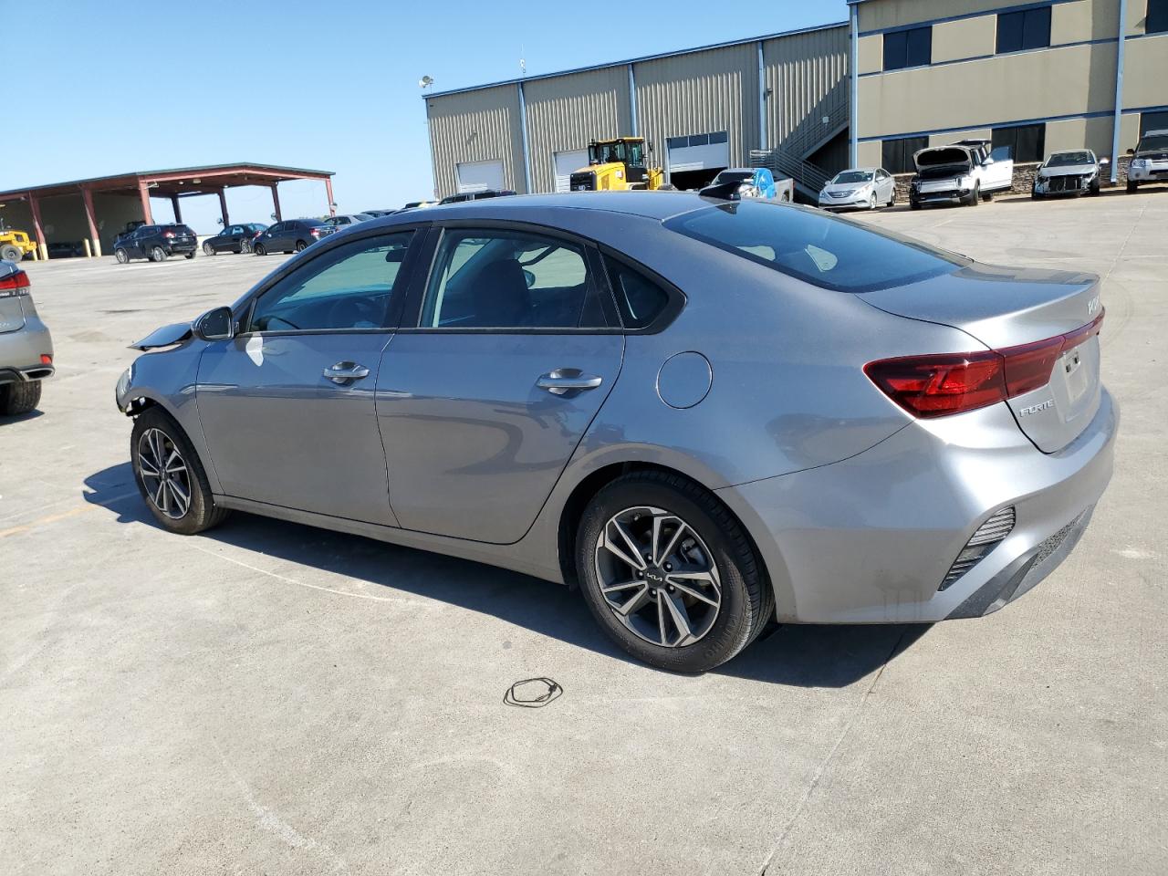 Obraz 2 z 2023 KIA FORTE LX 2023 z VIN 3KPF24AD6PE648392