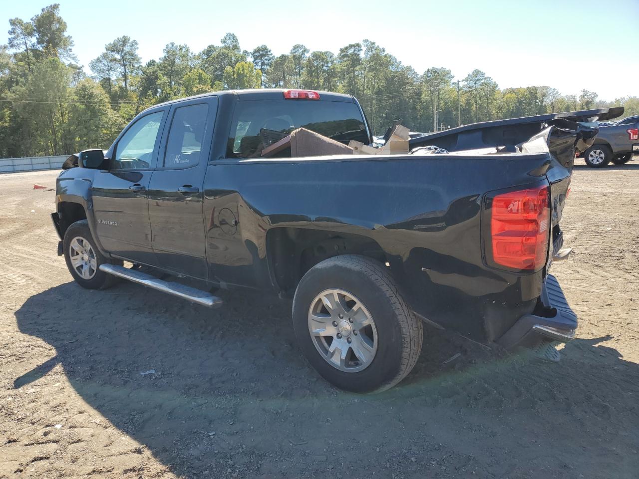 Obraz 2 z 2019 CHEVROLET SILVERADO LD C1500 LT 2019 z VIN 2GCRCPEC2K1134347