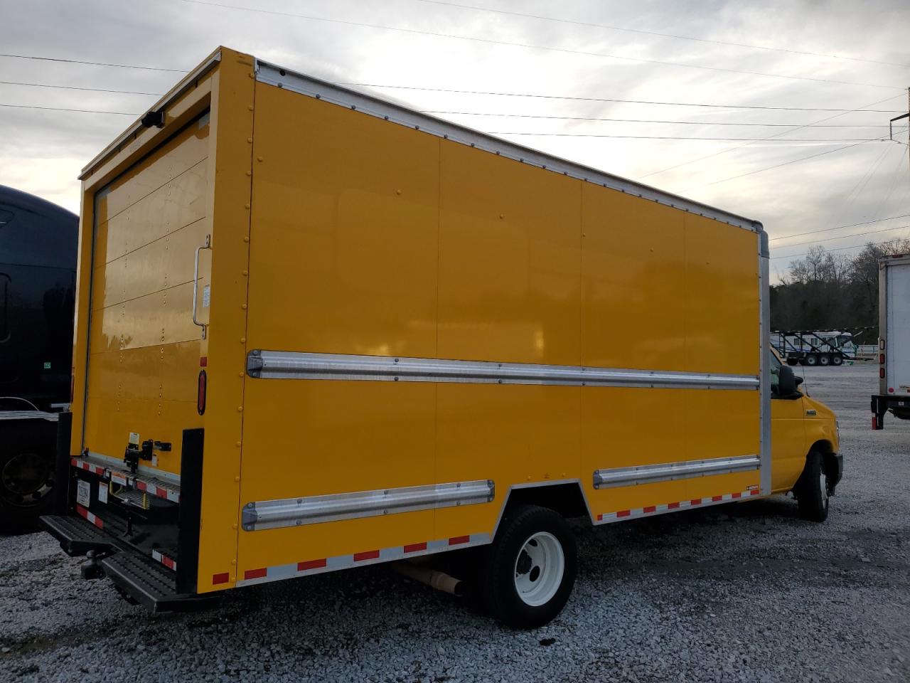 Obraz 3 z 2022 FORD ECONOLINE E350 SUPER DUTY CUTAWAY VAN 2022 z VIN 1FDWE3FN7NDC09229