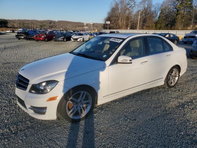 Image 1 of 2014 MERCEDES-BENZ C 250 2014 with VIN WDDGF4HB3ER306791