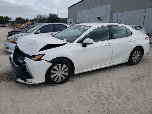 Image 1 of 2022 TOYOTA CAMRY LE 2022 with VIN 4T1C31AK8NU574352