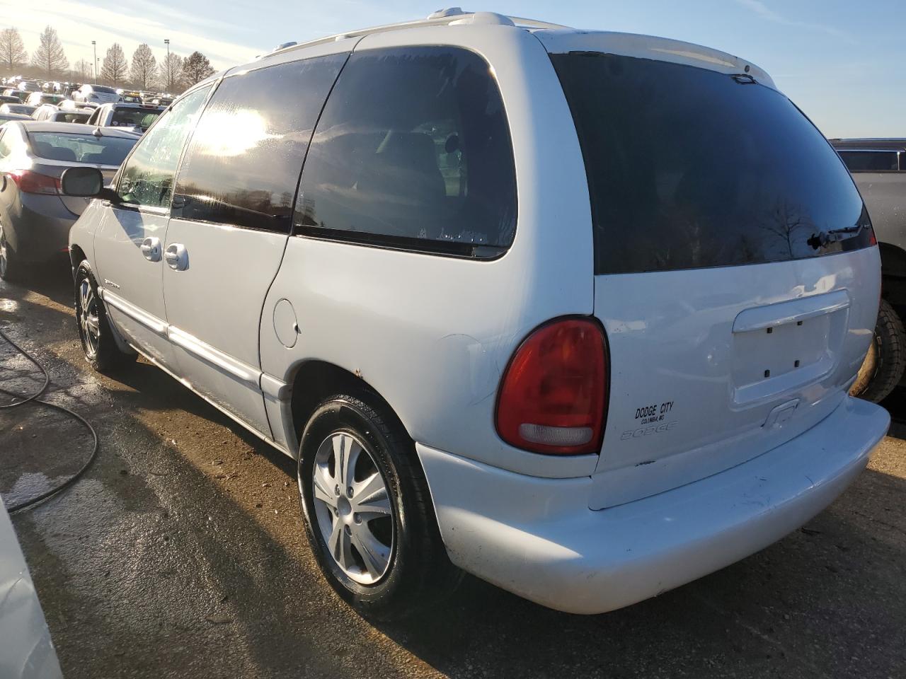 Image 2 of 1998 DODGE CARAVAN SE 1998 with VIN 1B4GP45G8WB533649