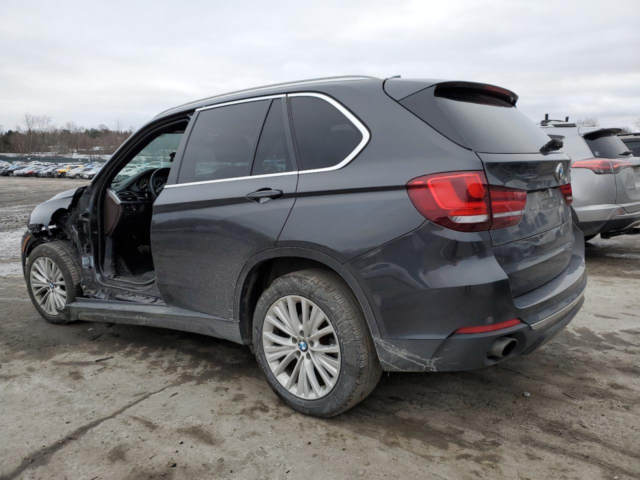 Obraz 2 z 2017 BMW X5 XDRIVE35I 2017 z VIN 5UXKR0C35H0V83406
